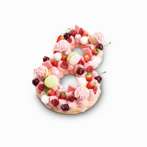 Piros gyümölcsös mini muffinos szám torta – Horvath Cukraszda